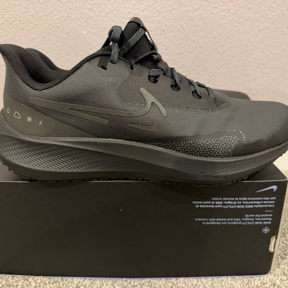 Nike Pegasus 39 Shield Black- Men’s 10.5